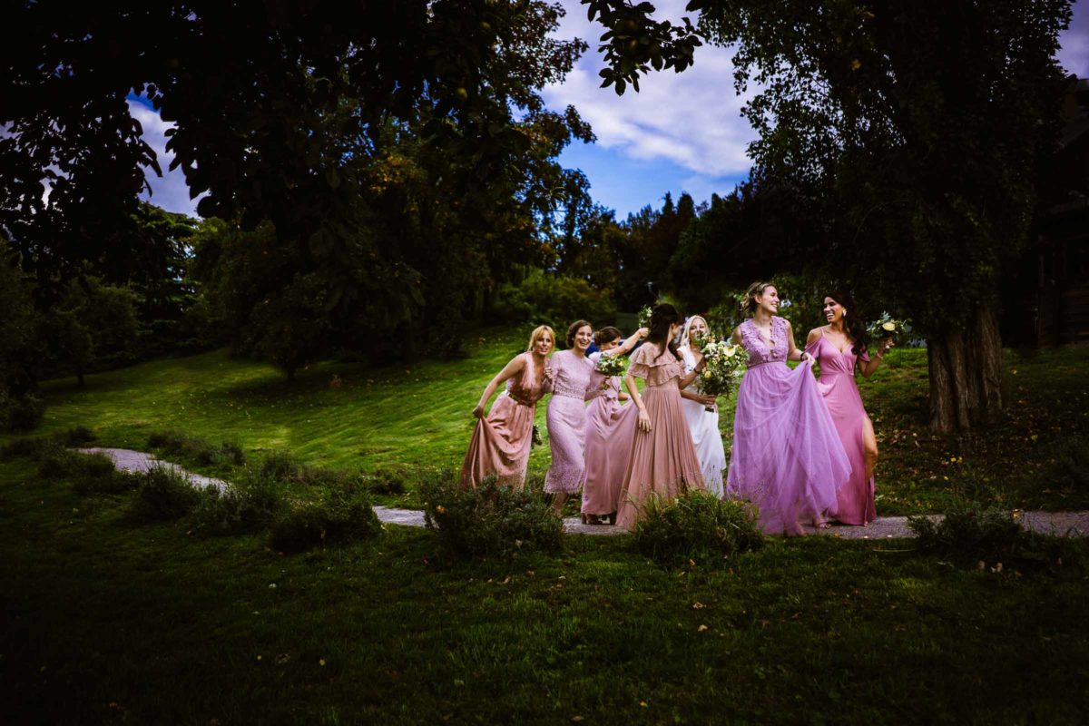 Ungestellte Hochzeitsfotografie & Hochzeitsreportagen in Düsseldorf, Köln & Aachen. Echte Momente, echte Gefühle & nachhaltige Erinnerungen.