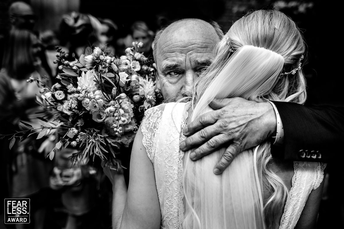 Bester Hochzeitsfotograf Deitschland Patrick Engel aus Aachen mit neuem Fearless Award.